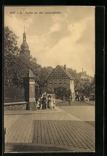 AK Hof i. B., Strassenpartie an der Lorenzkirche