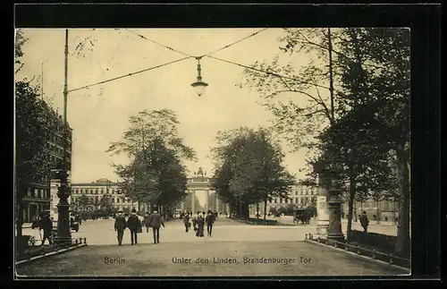 AK Berlin, Unter den Linden, Brandenburger Tor