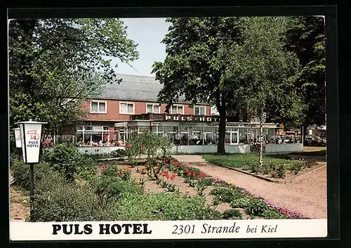AK Strande bei Kiel, vor dem Puls Hotel