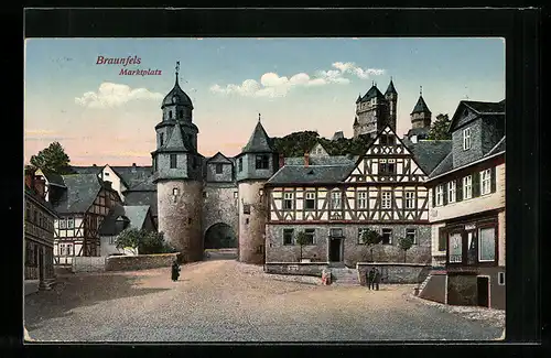 AK Braunfels, historisches Tor am Markplatz
