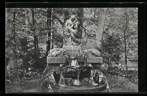 AK Meiningen, der Märchenbrunnen