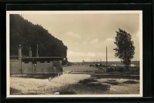 AK Ostseebad Scharbeutz, Tankstelle mit Meeresblick