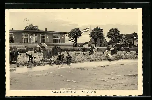 AK Ostseebad Haffkrug, Kinder spielen am Strand