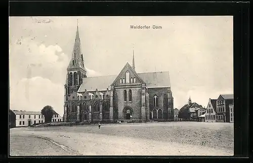 AK Meldorf, auf dem Platz vor dem Dom