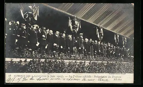 AK Saint-Cyr, Alphonse XIII a Saint-Cyr 1905, La Tribune officielle, Presentation du Drapeau