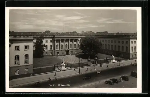 AK Berlin, Blick auf die Universität