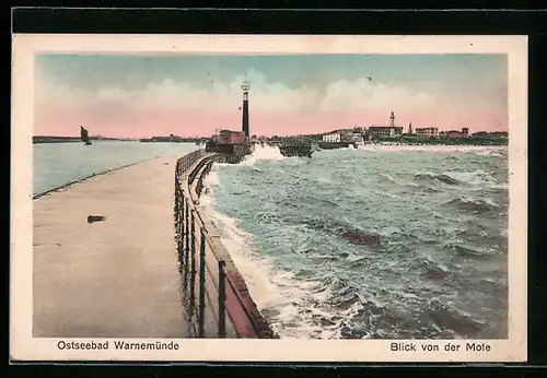 AK Warnemünde, Blick von der Mole auf Ostsee