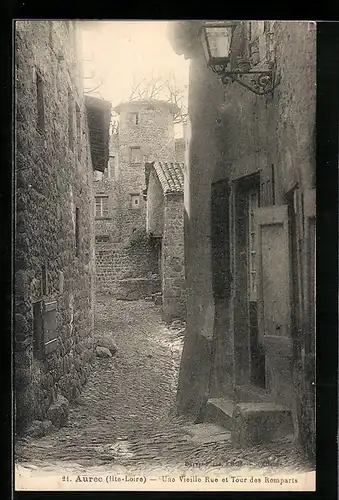 AK Aurec, Une Vieille Rue et Tour des Remparts