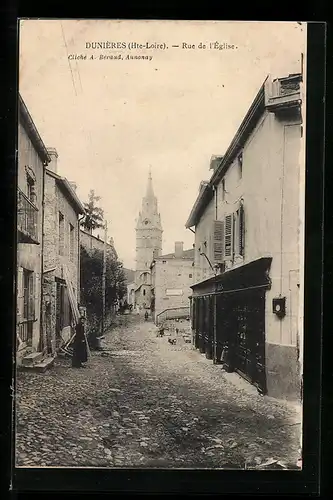 AK Dunières, Rue de l`Église, Vue d`ensemble