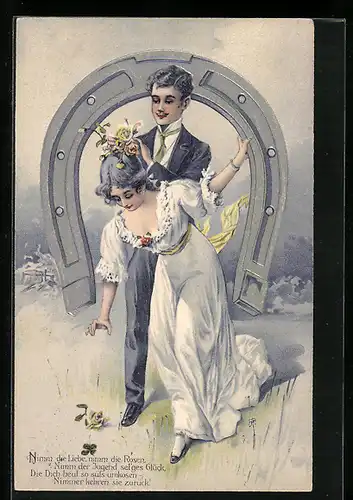 AK Frau hält silbernes Hufeisen hoch beim Blumenpflücken