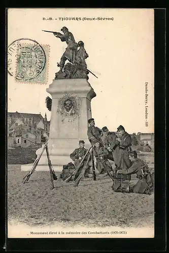 AK Thouars, Monument élevé à la mémoire des Combattants
