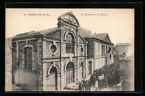 AK Bressuire, Le Théâtre et la Mairie