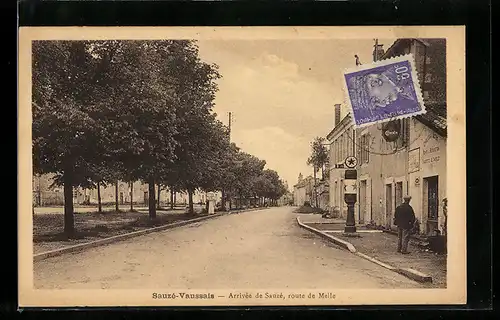 AK Sauzé-Vaussais, Arrivée de Sauzé, route de Melle