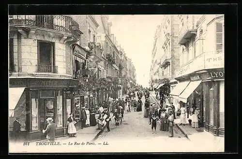 AK Trouville, La Rue de Paris
