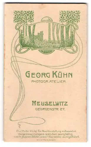 Fotografie Georg Kühn, Meuselwitz, Georgenstrasse 27, rückseitige Ansicht, Vorderseitig: Junge Frau im karierten Kleid