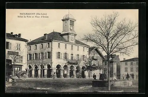 AK Paulhaguet, Hôtel de Ville et Place d`Armes