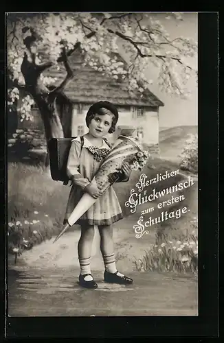 Foto-AK Amag Nr. 65265 /5: Junges Mädchen mit Schultüte und Rucksack