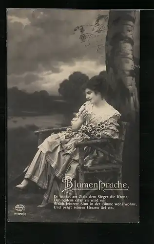 AK Frau auf Bank riecht an einer Margerite