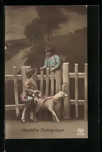 Foto-AK Amag Nr. 61716 /2: Kinder mit Ostereiern und Lamm