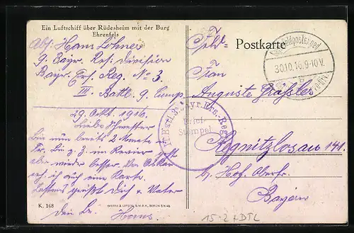 AK Rüdesheim, Ein Luftschiff - Zeppelin über Rüdesheim mit der Burg Ehrenfels
