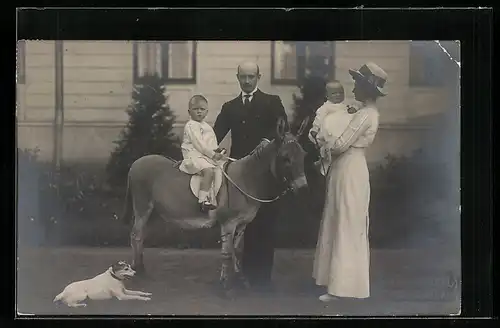 AK Grossherzog Friedrich Franz, Grossherzogin Alexandra mit Erbgrossherzog Friedrich Franz von Mecklenburg
