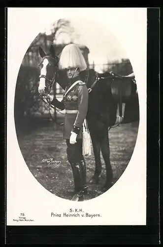 AK Prinz Heinrich von Bayern mit Uniform und Mütze mit Paradebusch