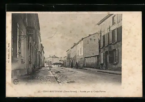 AK Chef-Boutonne, Entrée par la Croix-Périne