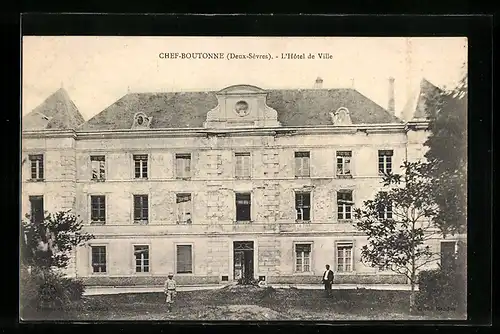 AK Chef-Boutonne, L`Hôtel de Ville