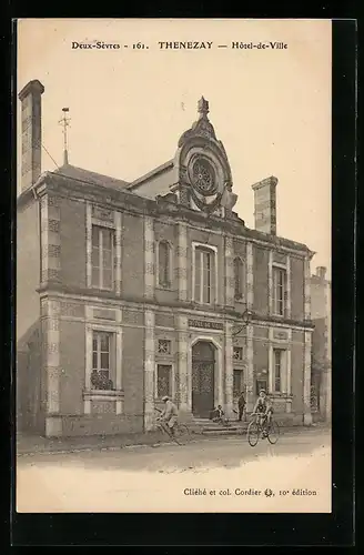 AK Thénezay, Hotel-de-Ville