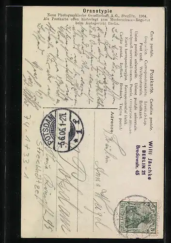 AK Kleines Mädchen steckt sich eine Pfeife in den Mund