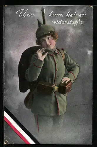 AK Frau in Uniform mit Pickelhaube