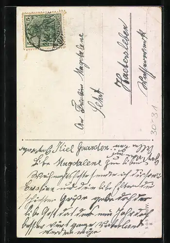 AK Frau in Feldgrau mit Rucksack