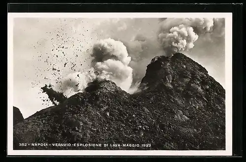 AK Napoli, Vesuvio, Esplosione di Lava, Maggio 1933