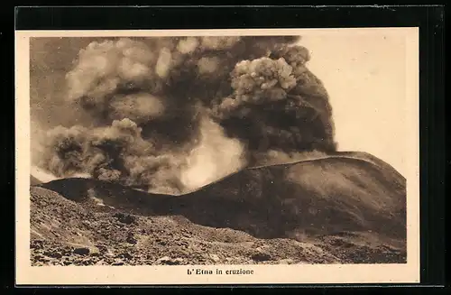 AK L`Etna, Vesuvio in eruzione