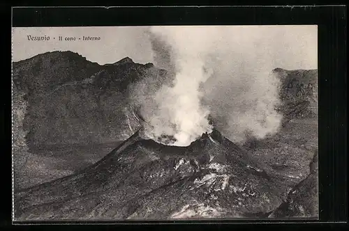 AK Vesuvio, Il cono, Interno