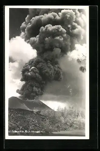 AK Ausbruch des Vulkans Paricutin aus der Ferne betrachtet