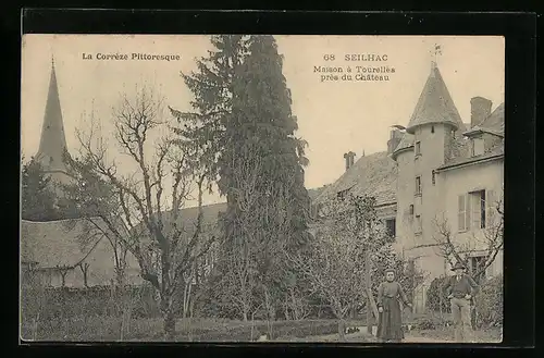 AK Seilhac, Maison à Tourelles près du Château