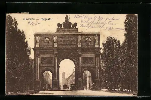 AK München, Siegestor mit Durchblick