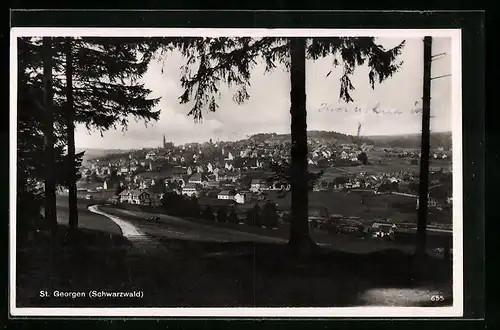 AK St. Georgen /Schwarzwald, Ortsansicht aus dem Wald