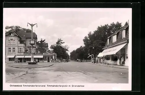 AK Timmendorfer Strand, Timmendorferplatz mit Strandallee, Friseur & Zigarrenladen Köppen