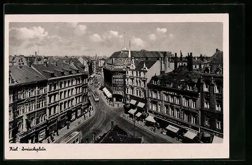 AK Kiel, Dreieckplatz mit Strassenbahn