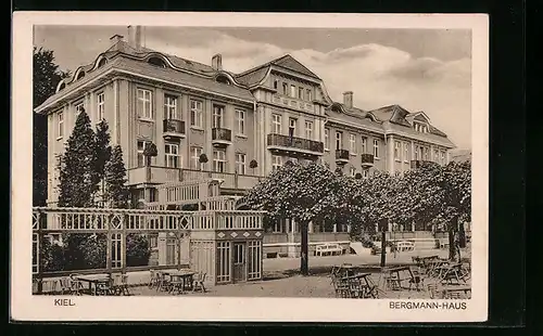 AK Kiel, Sommer-Caféterrasse vor dem Bergmann-Haus