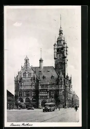 AK Dessau, Strassenpartie vor dem Rathaus