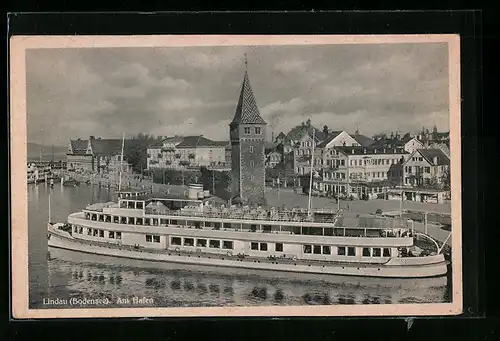 AK Lindau i. B., Hafenpartie mit Dampfer Allgäu