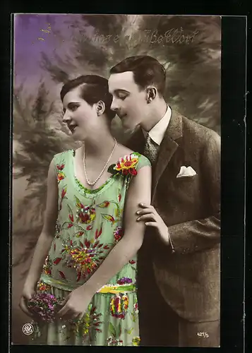 Foto-AK NPG Nr. 427 /5: Kavalier flüstert der Liebsten ins Ohr