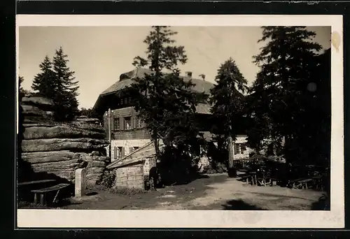 AK Neureichenau, Blick auf das Schutzhaus am Dreisessel