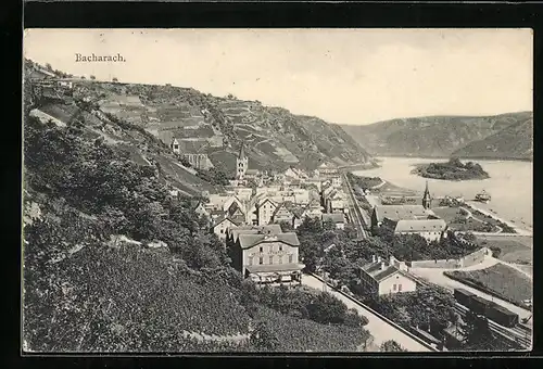 AK Bacharach, Ortsansicht mit Hotel Herbrecht aus der Vogelschau