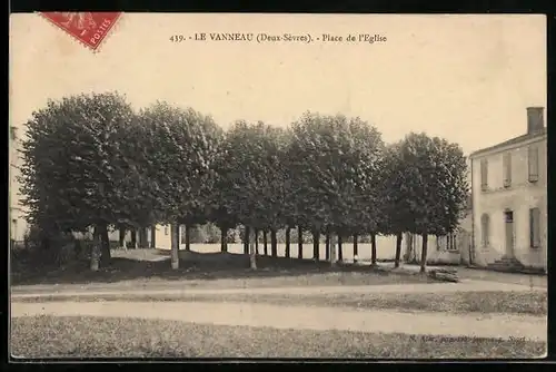 AK Le Vanneau, Place de l`Eglise