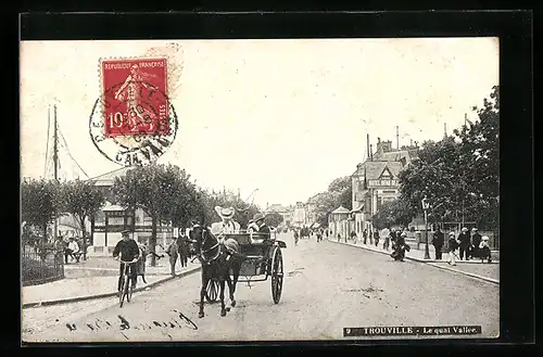 AK Trouville, Le quai Vallee