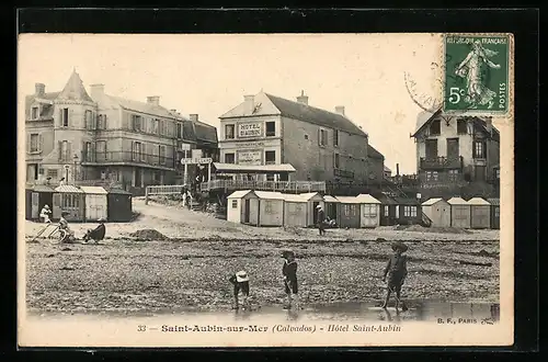 AK Saint-Aubin-sur-Mer, hôtel Saint-Aubin, spielende Kinder am Strand